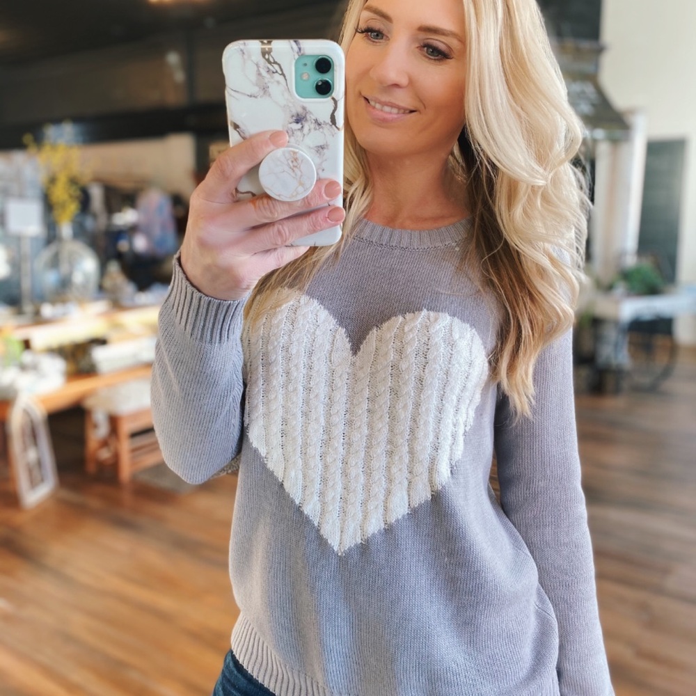 ✨RESTOCKED✨SO MUCH LOVE SWEATER-GREY - Picture 4 of 5